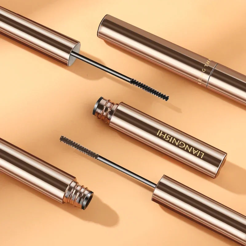 Silkefiber-mascara – förlängande, vattentät, snabbtorkande, matt finish