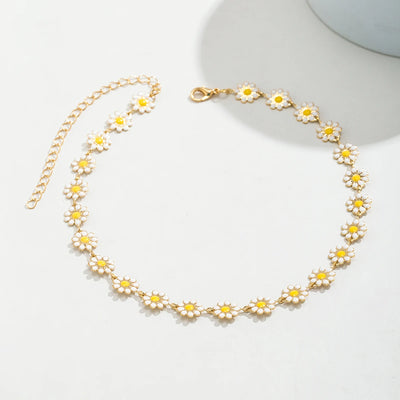 Kpop Daisy Flower Necklace – Sweet Clavicle Chain Choker for Women, Summer Y2K Fashion Jewelry, Cute Statement Gift Accessories.