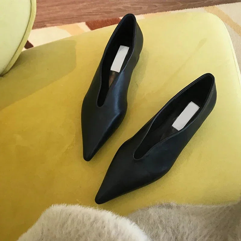 Women’s Trendy Flats & Sandals – Summer Pointed Toe Retro Oxford Mules, Casual Walking Shoes, Stylish & Comfortable Everyday Footwear.