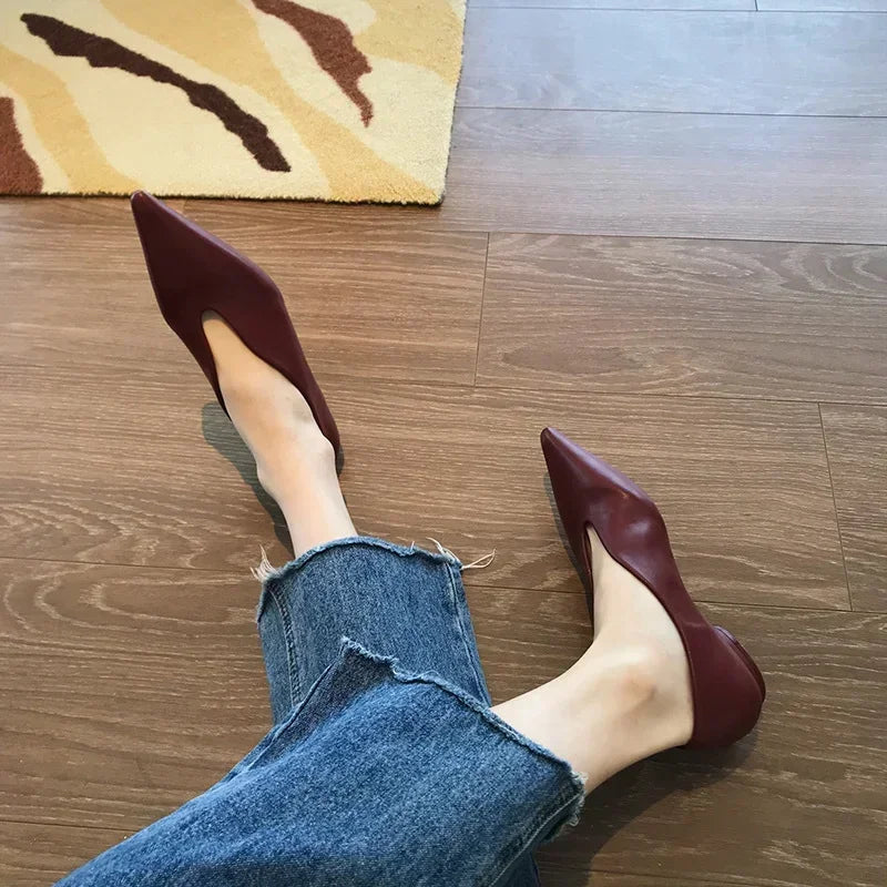 Women’s Trendy Flats & Sandals – Summer Pointed Toe Retro Oxford Mules, Casual Walking Shoes, Stylish & Comfortable Everyday Footwear.