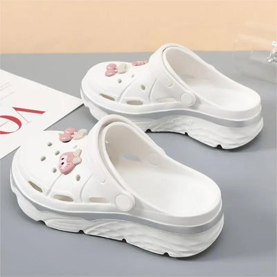 Women’s Summer Outdoor Slides – Breathable Beach Clogs, Platform Sandals, Comfortable Wrapped Slippers & Stylish Big Toe Shoes for Casual Wear.